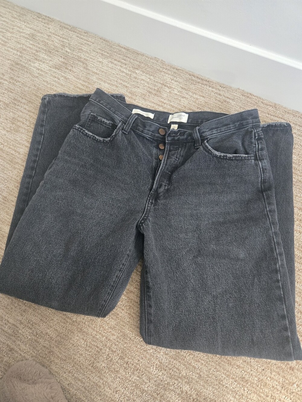 Universal Thread Mid Rise 90s Baggy Black Button-Fly Jeans